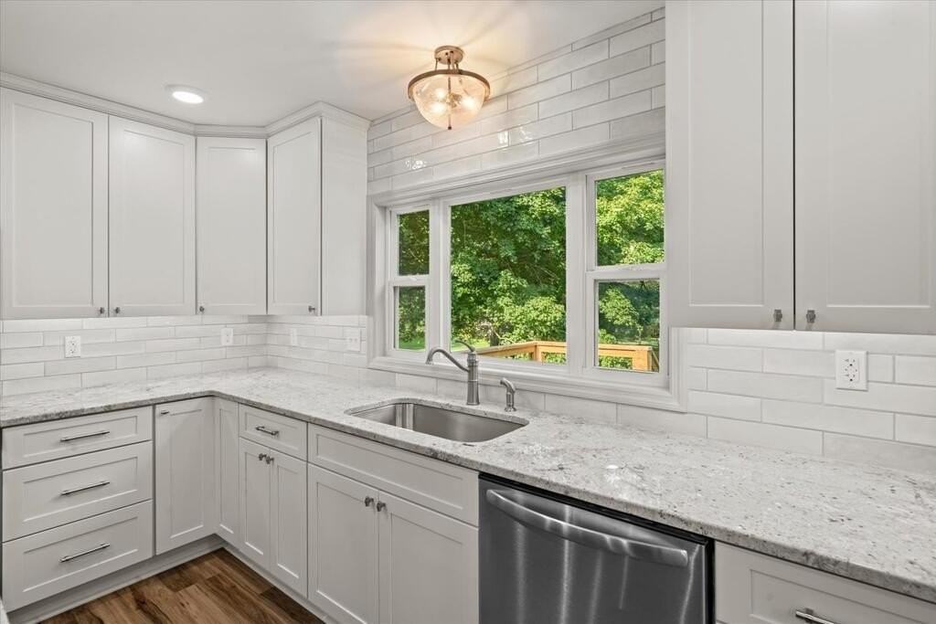 678 Mccarter Rd - Photo 6 of 40