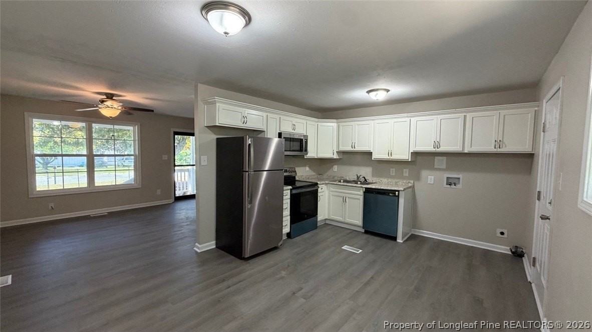 2016 Poinciana Ln - Photo 7 of 18