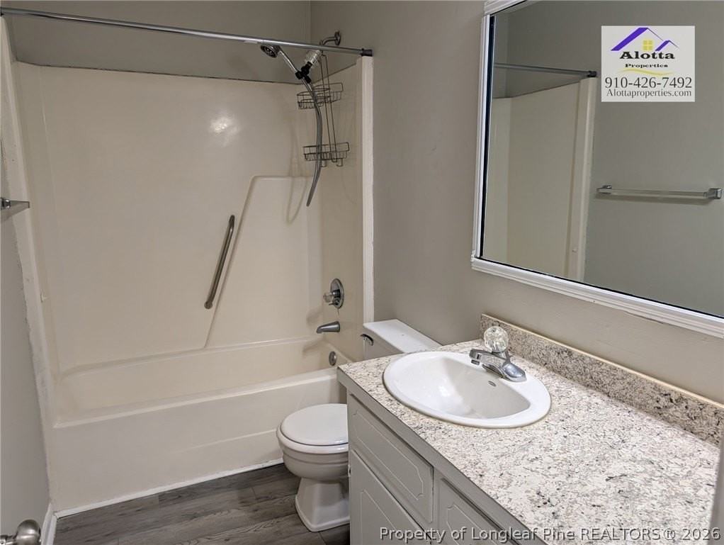482 Corning Pl - Photo 7 of 27