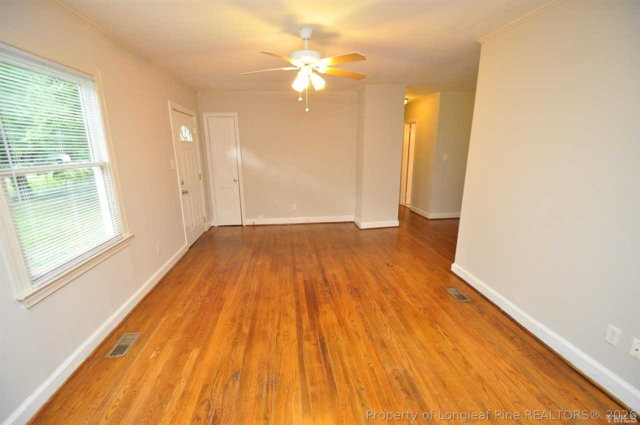 323 E Park St - Photo 5 of 27