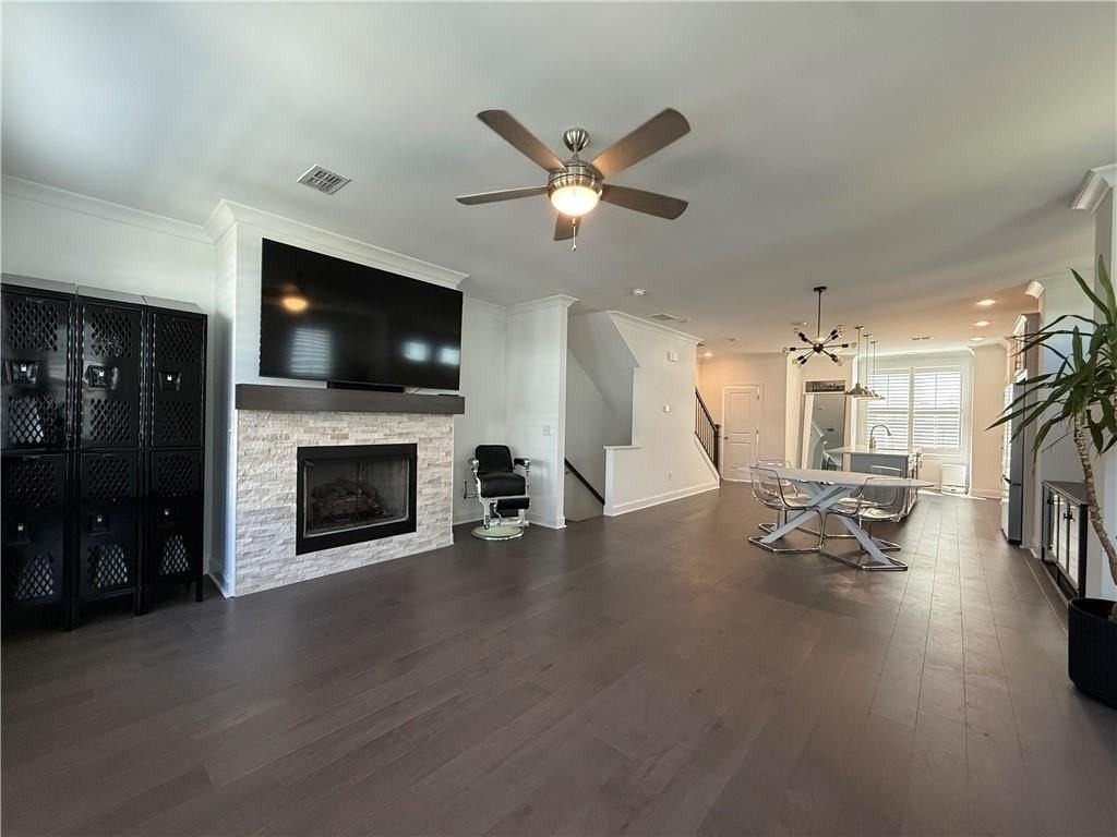 1112 Larkin Dr - Photo 2 of 15