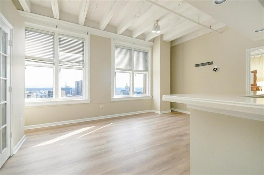 32 Peachtree St #1406 - Photo 2 of 33