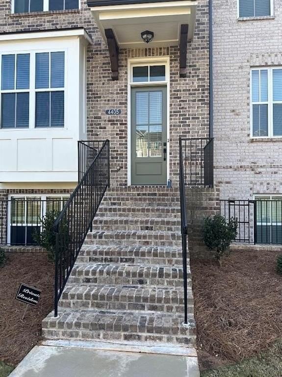 4405 Sims Park Overlook - Photo 4 of 31