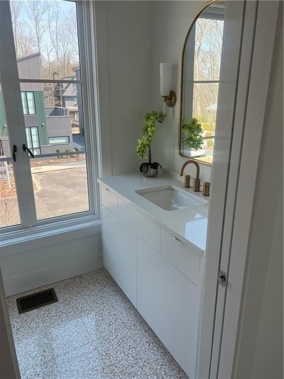 360 2nd St - Photo 6 of 18