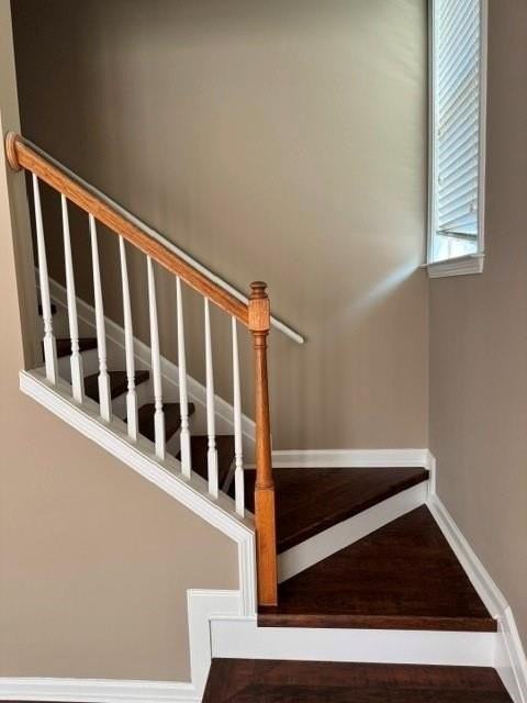 564 Friars Head Dr - Photo 6 of 12