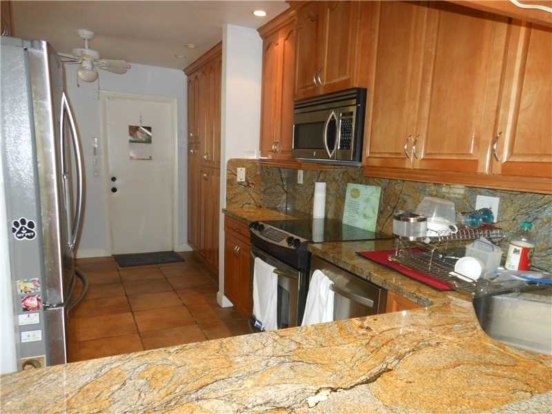 10009 NW 52nd Terrace - Photo 3 of 5