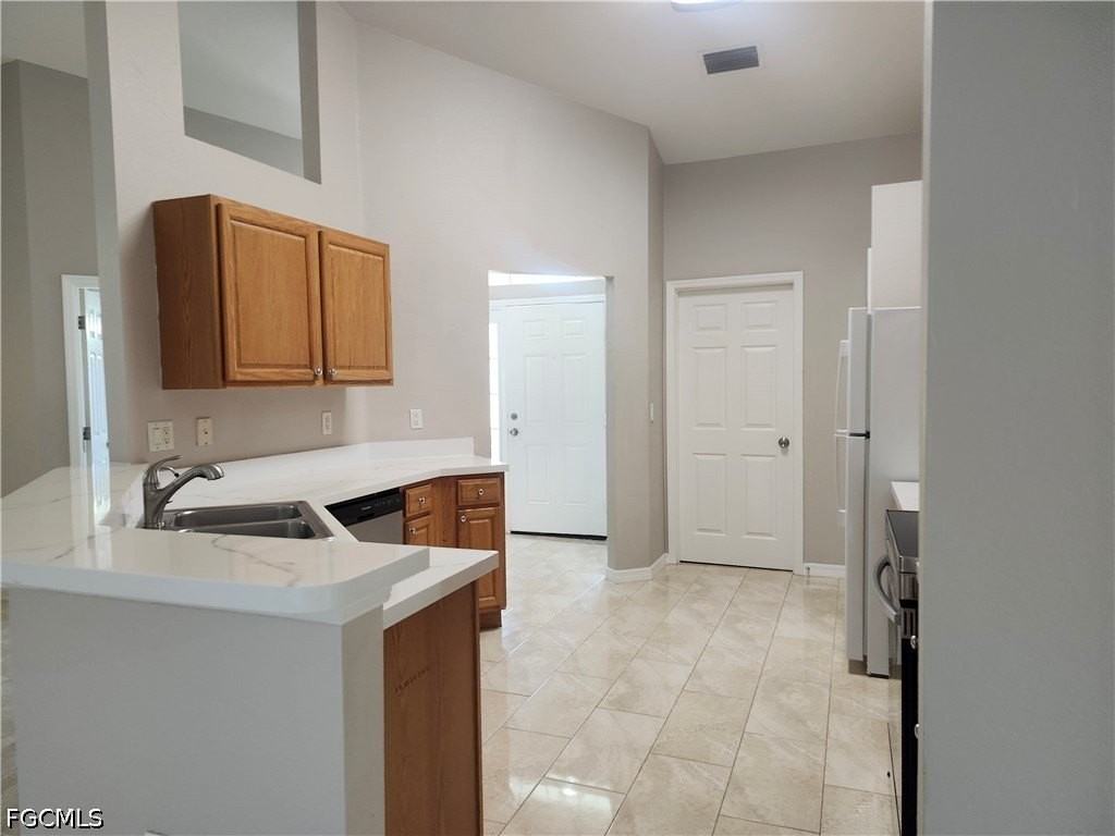 1713 Sw 13th St - Photo 6 of 23