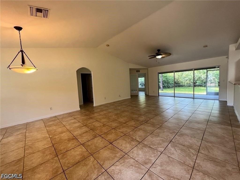 3307 36th St W - Photo 3 of 12