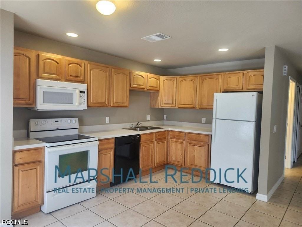 202 Homer Ave S - Photo 3 of 14