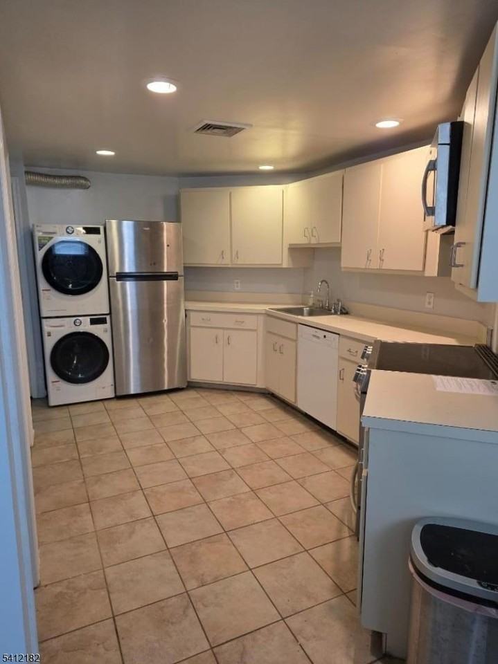 81 Western Ave - Photo 5 of 15