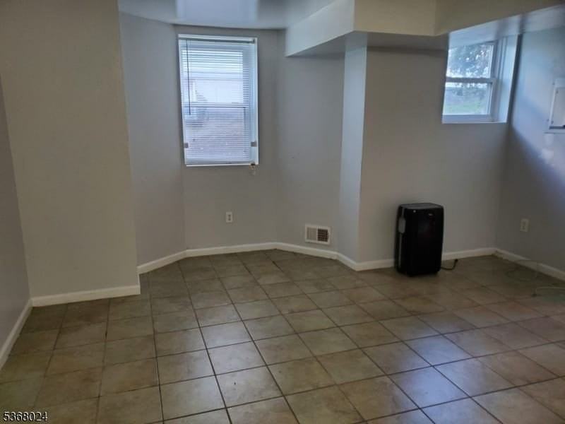81 Western Ave - Photo 7 of 15