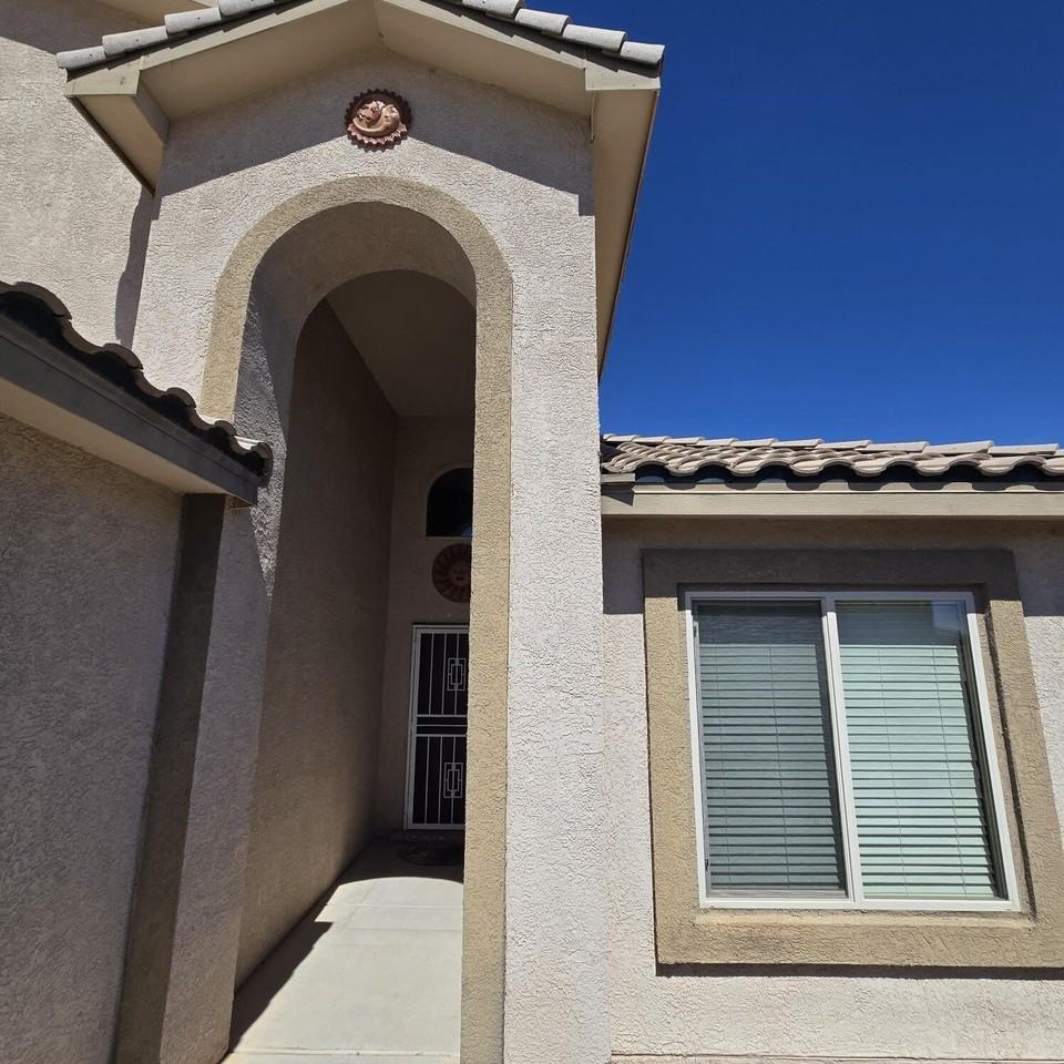 6912 Vista Del Sol Dr Nw - Photo 2 of 43