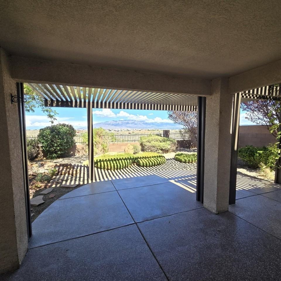 6912 Vista Del Sol Dr Nw - Photo 3 of 43