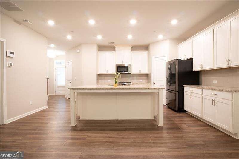 525 Duval Dr - Photo 6 of 19
