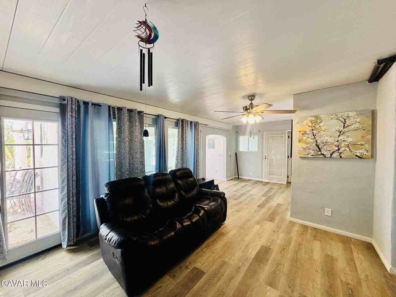 318 Sugar Loaf Dr #3 - Photo 4 of 7