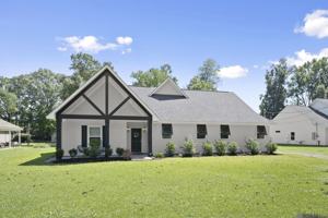 featured image of 18656 Magnolia Est