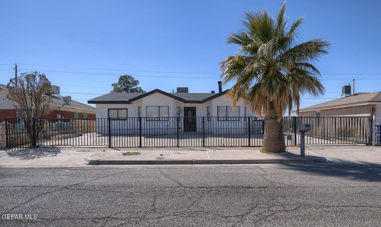 9709 Vallarta Dr - Photo 4 of 30