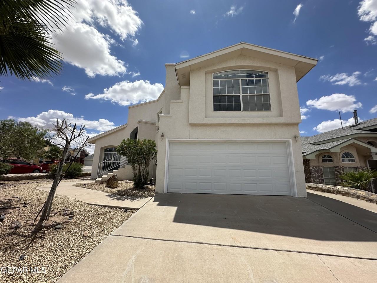 1340 James Cravens Ct - Photo 3 of 24