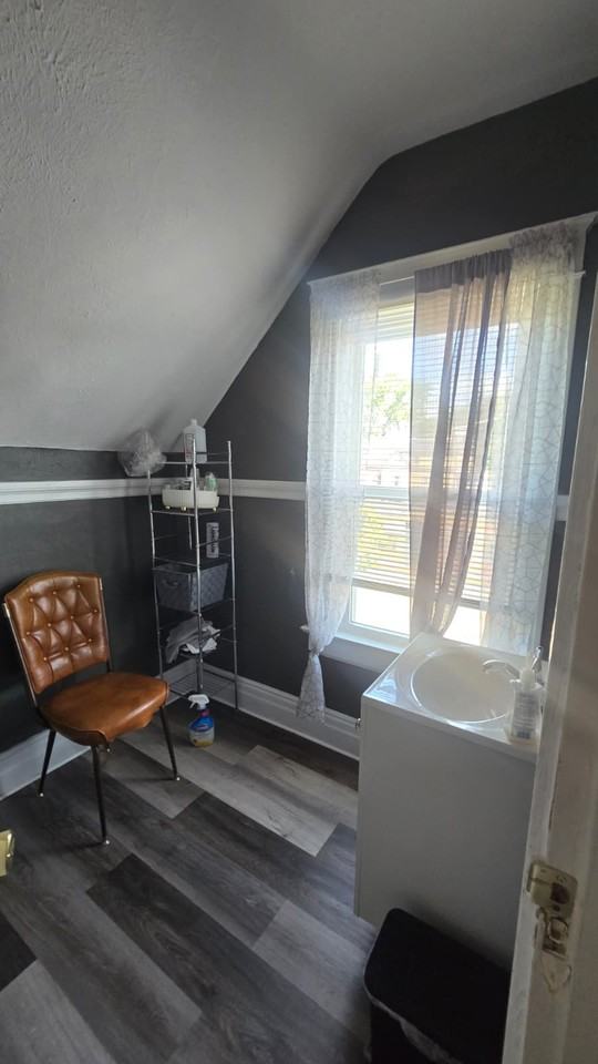 511 W Jefferson Blvd #1 - Photo 7 of 7