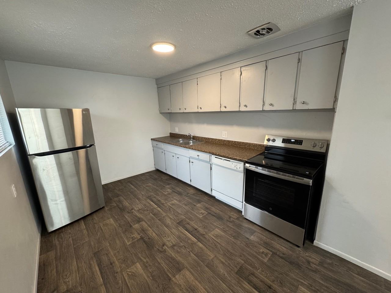 1619 S 1000 W #1619 - Photo 3 of 11
