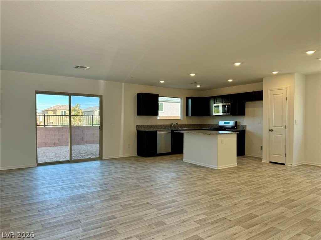 7640 Royal Halo Ave - Photo 4 of 25