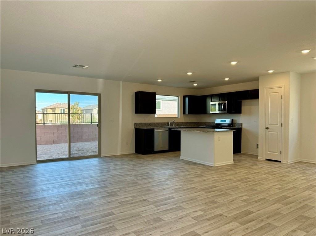7640 Royal Halo Ave - Photo 6 of 25