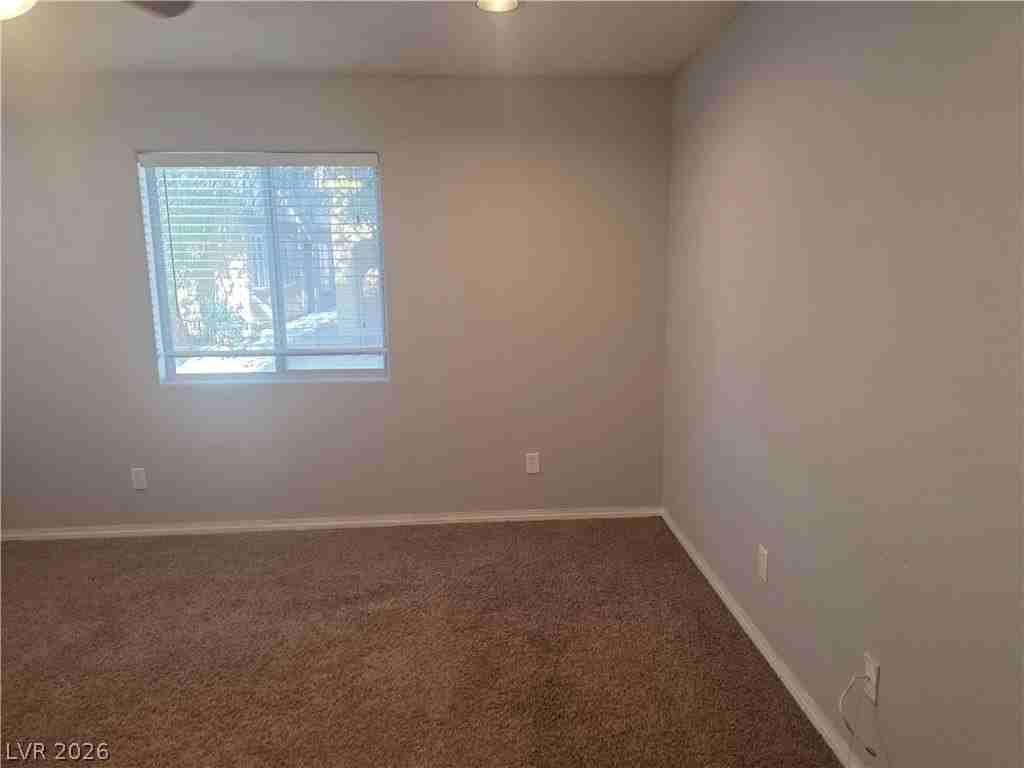 6939 Smiling Cloud Ave - Photo 3 of 28