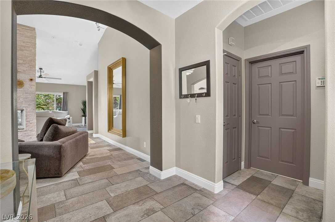 11212 Dell Cliffs Ct - Photo 5 of 50