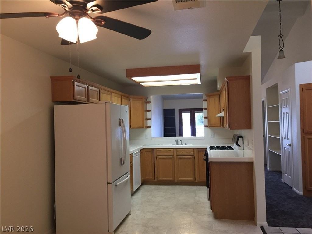 2616 Magic Moon Ln #4 - Photo 4 of 28