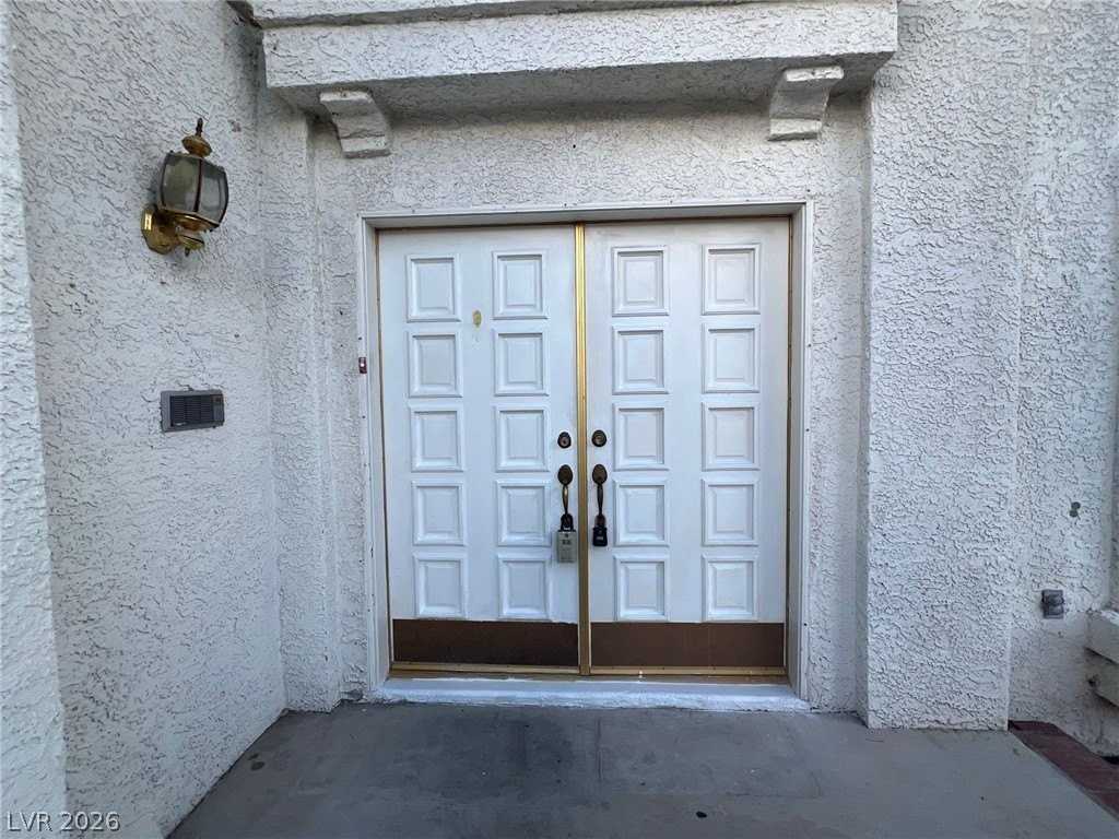 9448 Navy Blue Ct - Photo 3 of 30