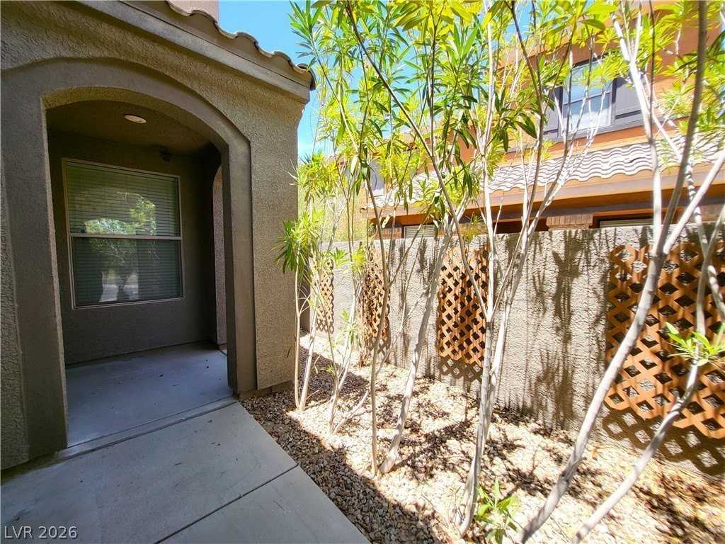 1053 Via Canale Dr - Photo 3 of 50