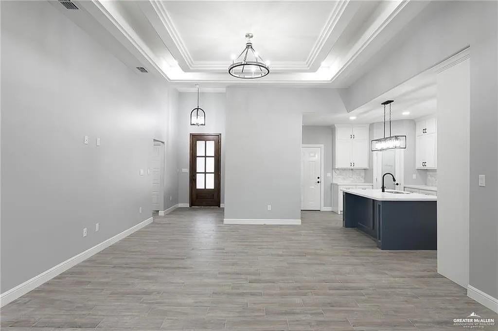 10804 N Sugar Bear Dr - Photo 3 of 20