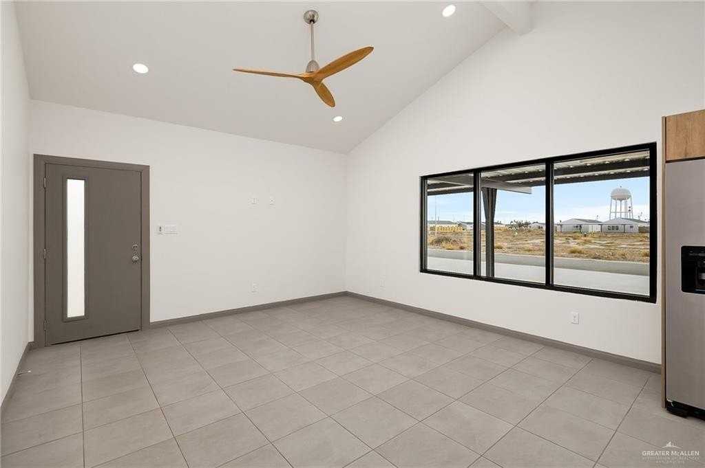 2609 Woodpecker Rd #3 - Photo 5 of 18