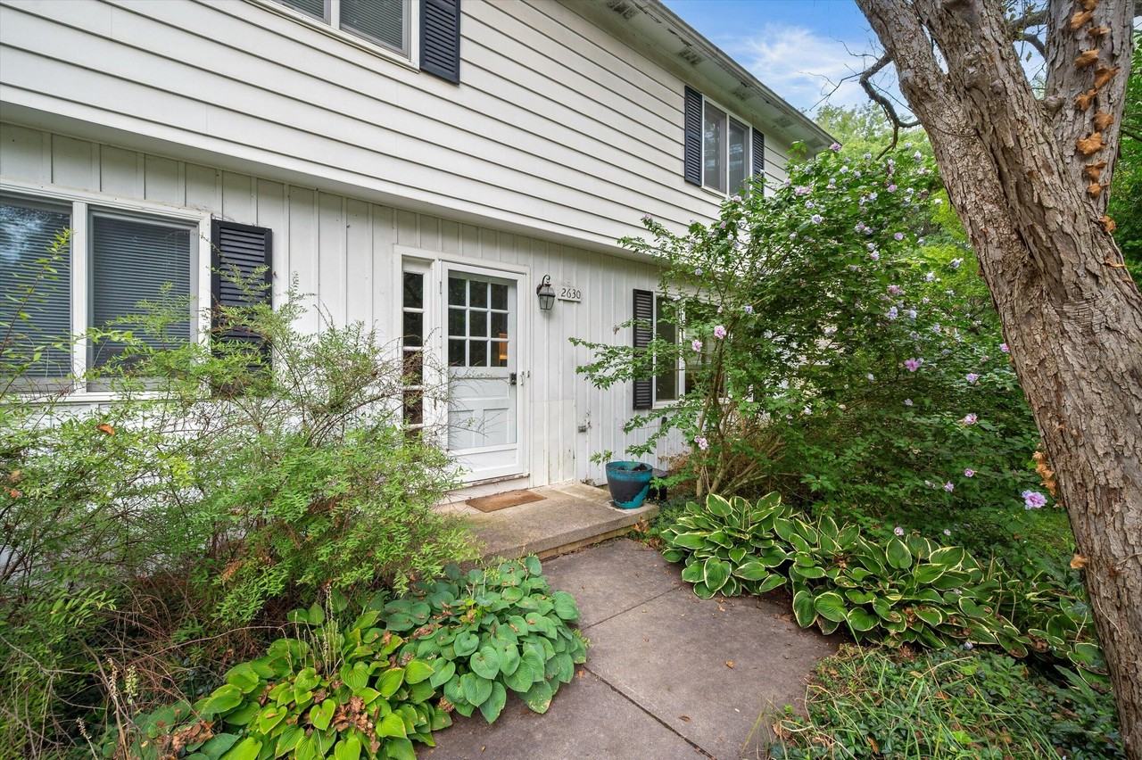 2630 Kimberley Rd - Photo 2 of 50