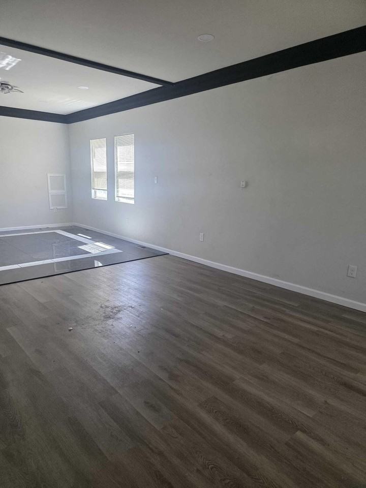 5228 Elmer St #1 - Photo 4 of 11