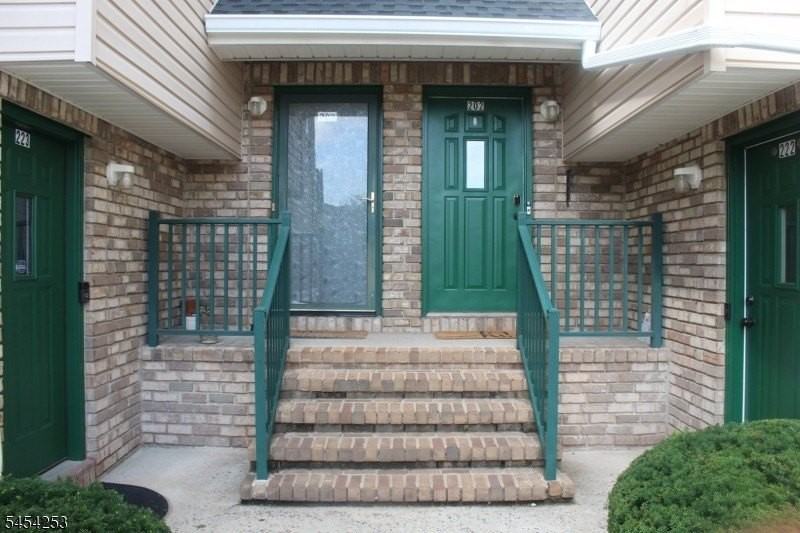 202 Rip Van Dam Ct #202 - Photo 3 of 38
