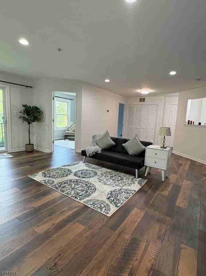 202 Rip Van Dam Ct #202 - Photo 7 of 38