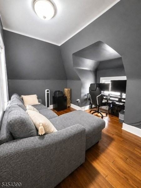 262 Claremont Ave - Photo 5 of 7