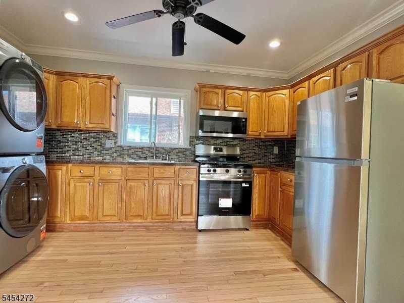 420 Lakeview Ave - Photo 5 of 18