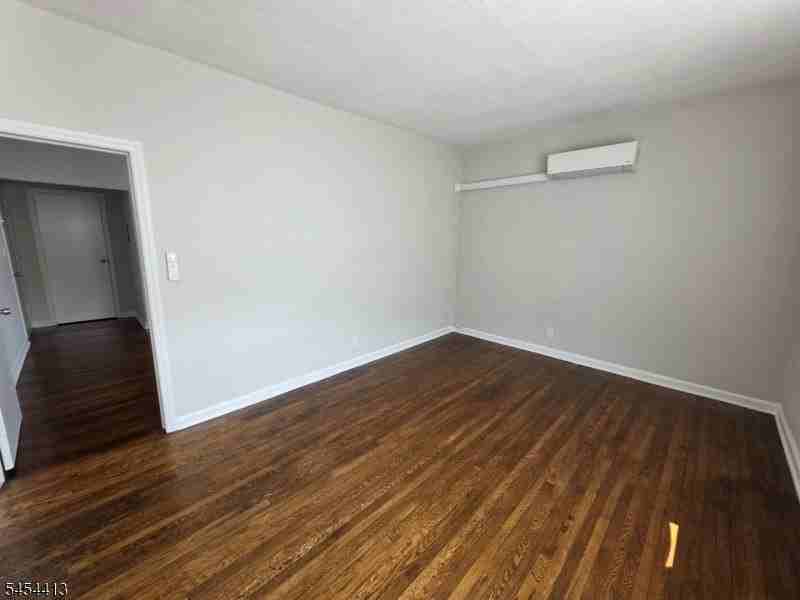 613 Bloomfield Ave #6 - Photo 6 of 15