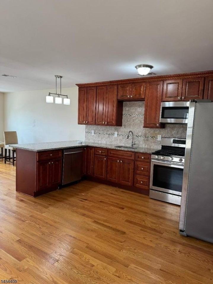 82 Oraton St - Photo 2 of 7
