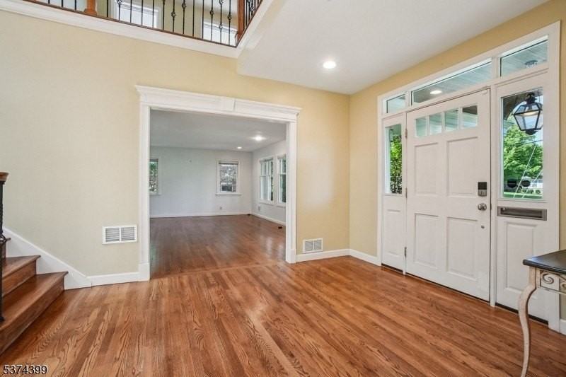 120 Silver Spring Rd - Photo 4 of 38