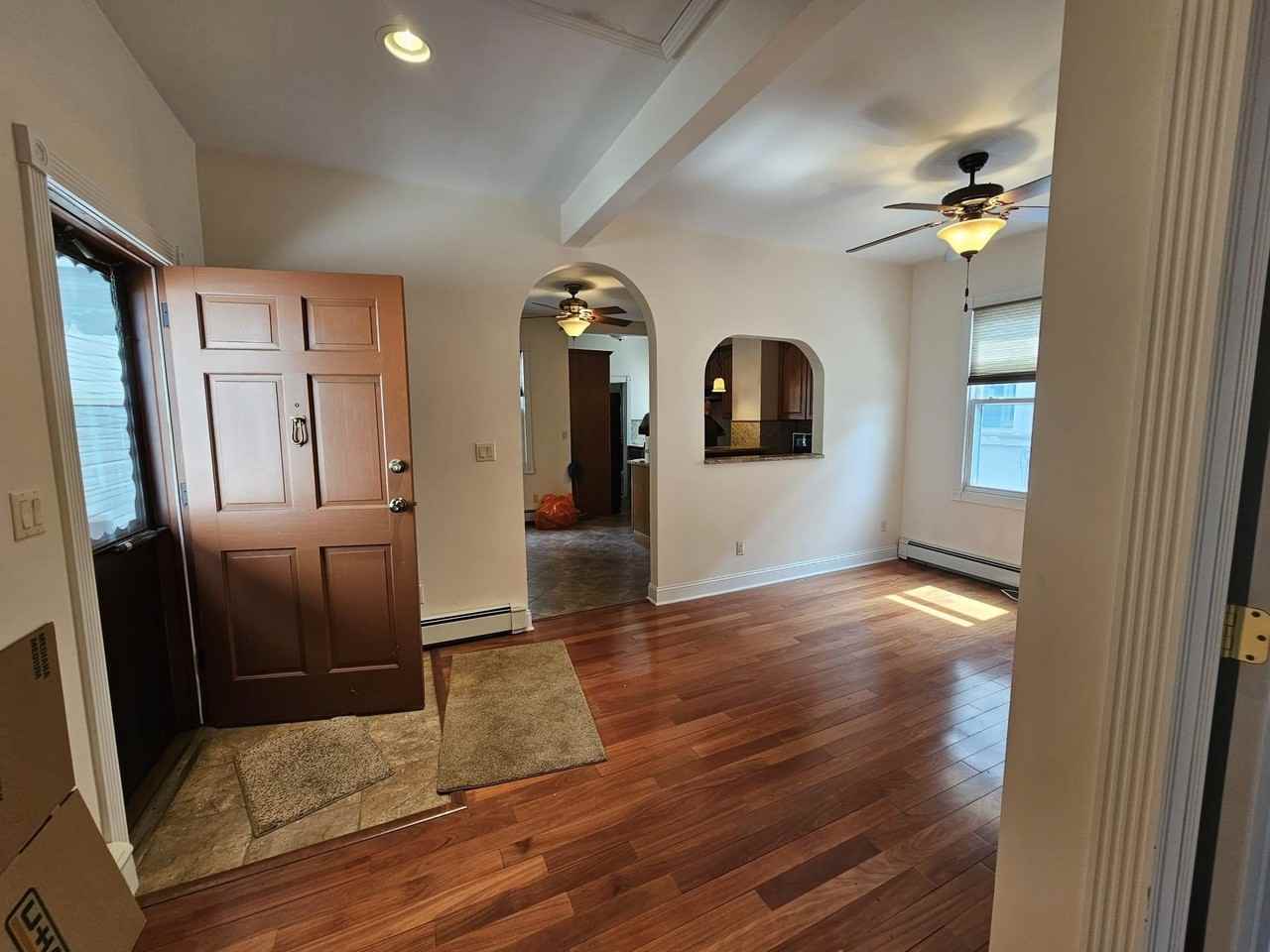 42 Washington Pl #2ndFL - Photo 4 of 20
