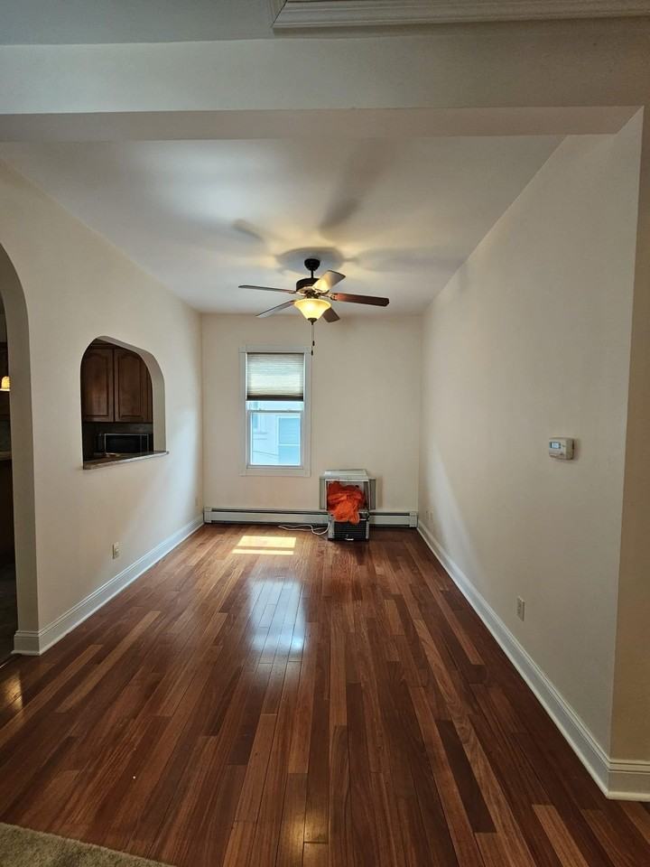 42 Washington Pl #2ndFL - Photo 5 of 20