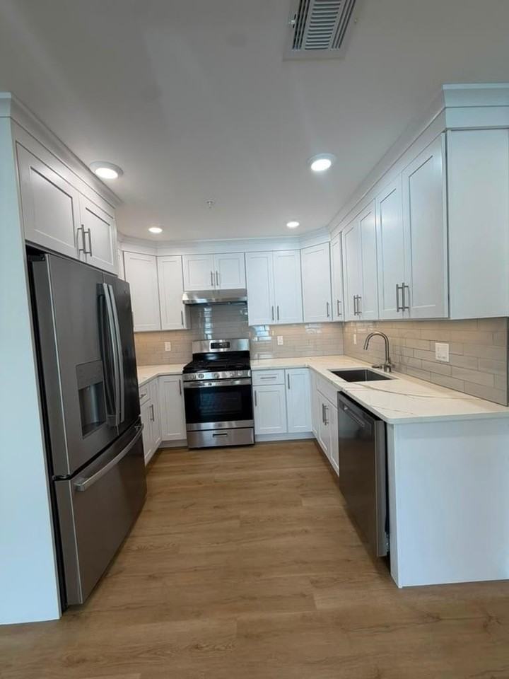 312 Hackensack St #2ndFL - Photo 6 of 13