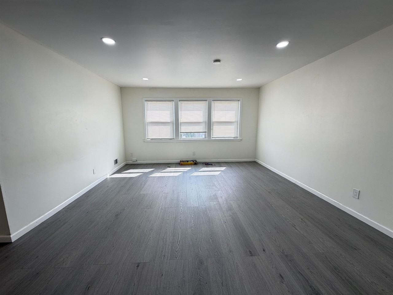 10 Briarwood Rd #2 - Photo 4 of 17