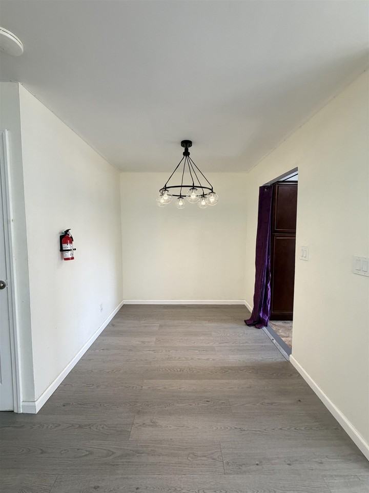 10 Briarwood Rd #2 - Photo 6 of 17