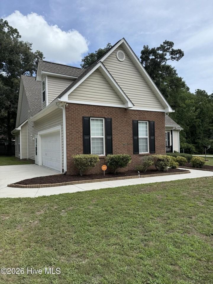 441 Candlewood Dr - Photo 2 of 25