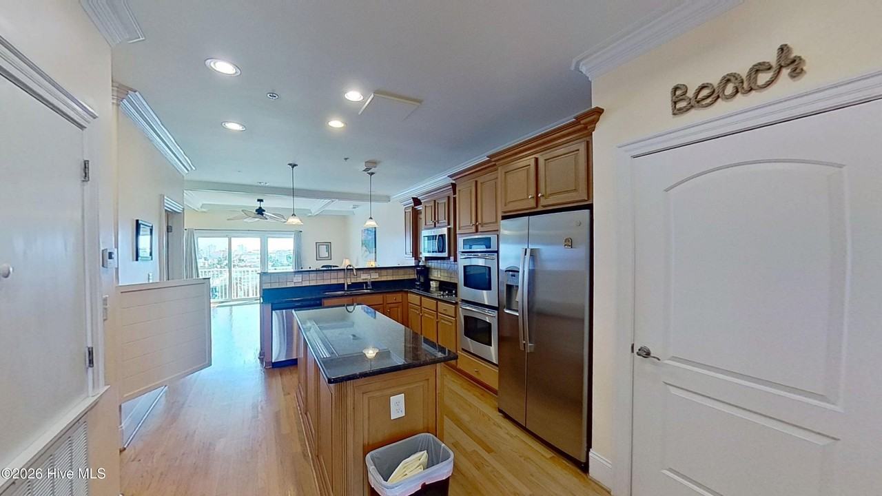 307 Lake Park Blvd S #202 - Photo 7 of 33