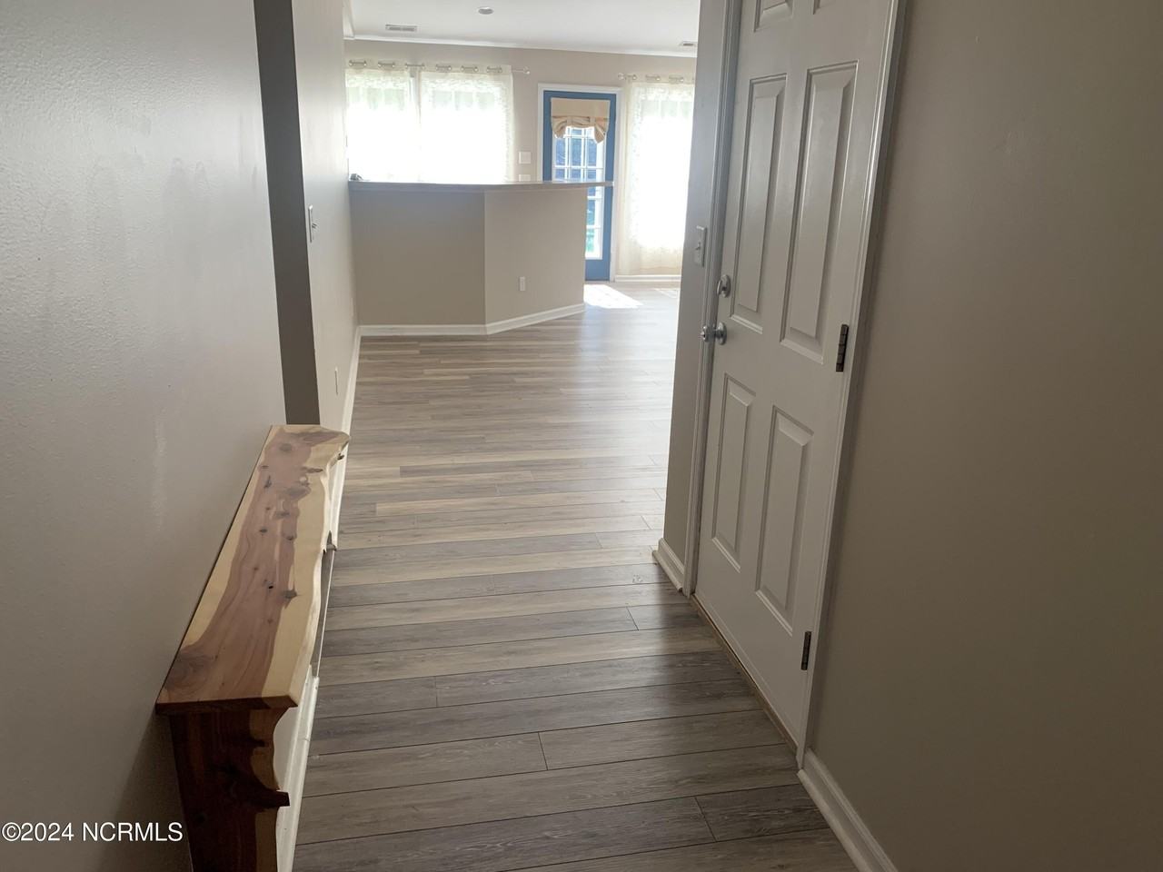 281 Haws Run Rd - Photo 4 of 29